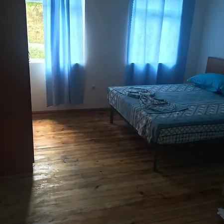 Dede Nikolla 2* Durrës