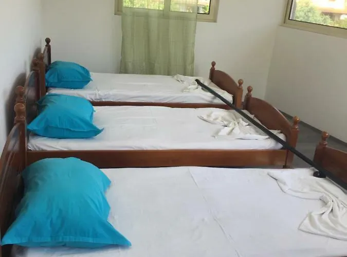 Dede Nikolla Guest house