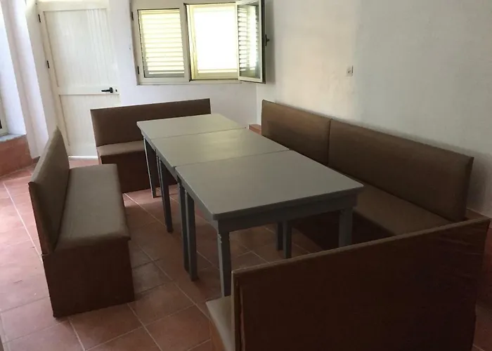 Konukevi Dede Nikolla 2*